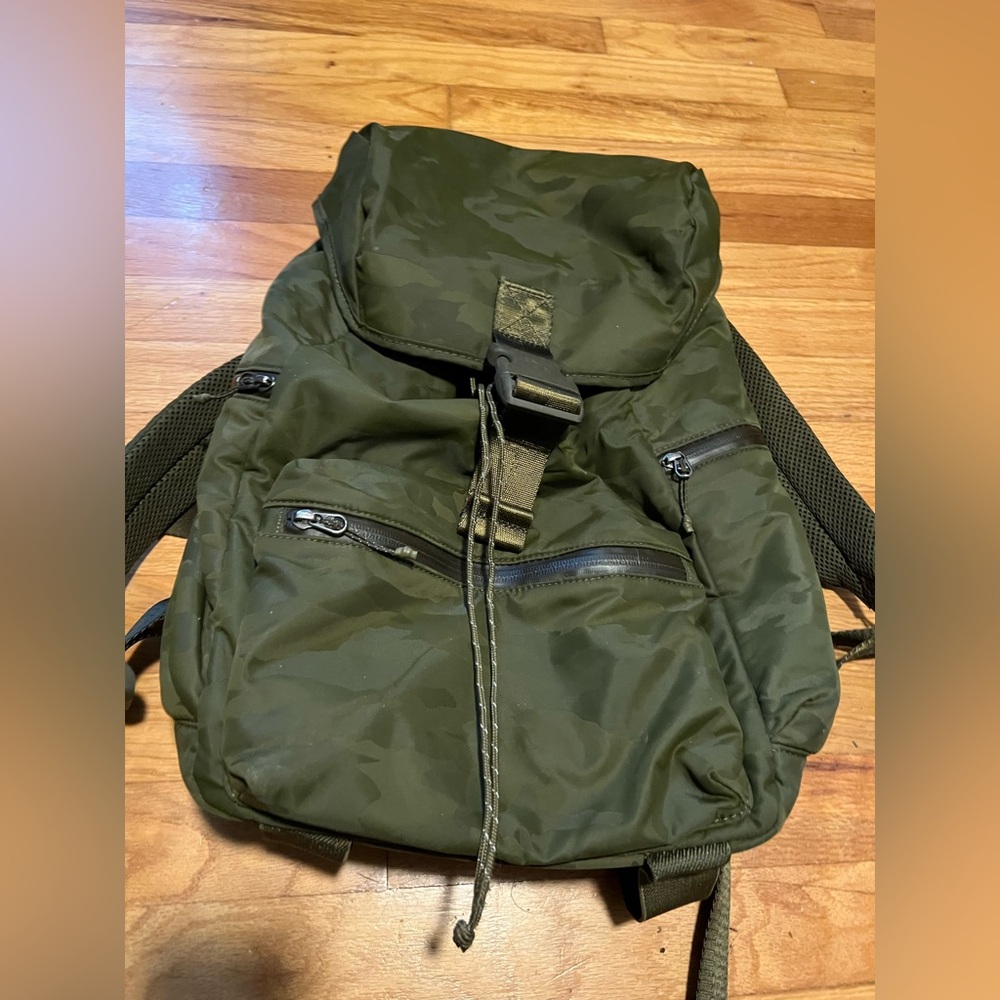 Minimalist Athletic Athleisure Athleta Green Camo Venture Utility Backpack
